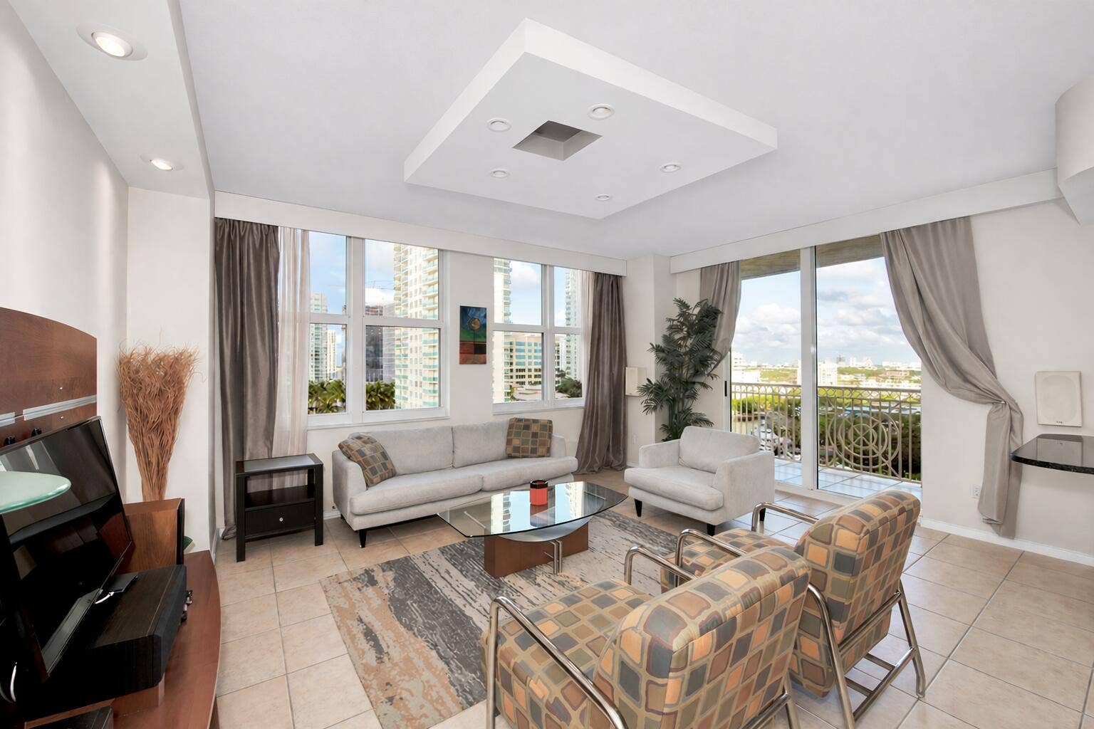 511 SE 5th Avenue, #1217, Fort Lauderdale, Fort Lauderdale, FL 33301 Living Area