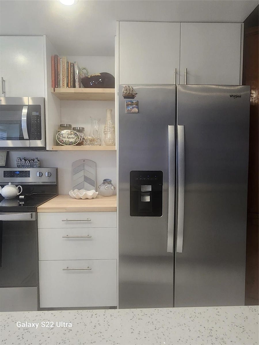 Property photo for 700 SE 6th Avenue, #111, Deerfield Beach, FL