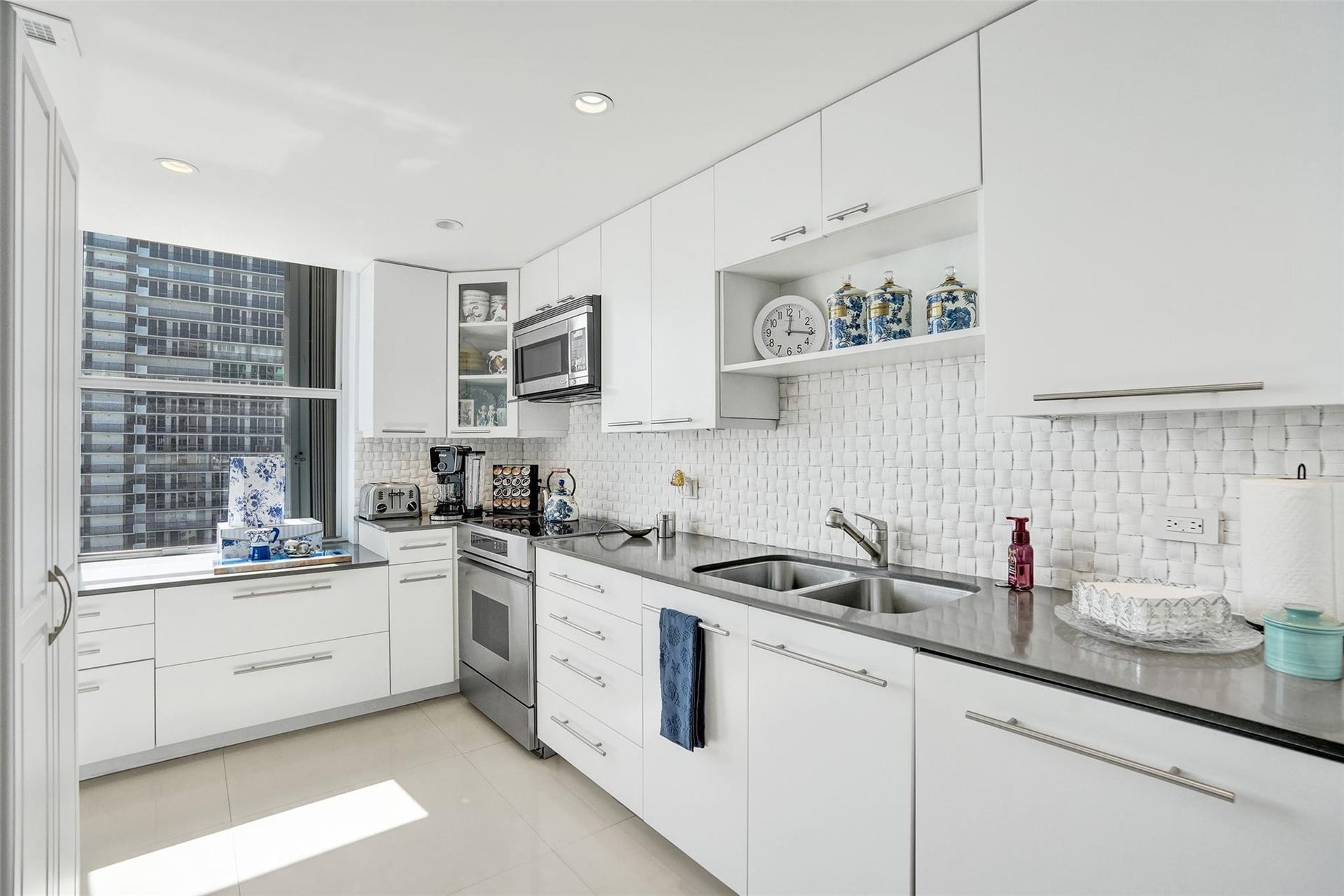 4300 N Ocean Boulevard, #10m, Fort Lauderdale, FL 33308 4300 N Ocean Boulevard, #10m, Fort Lauderdale, FL 33308