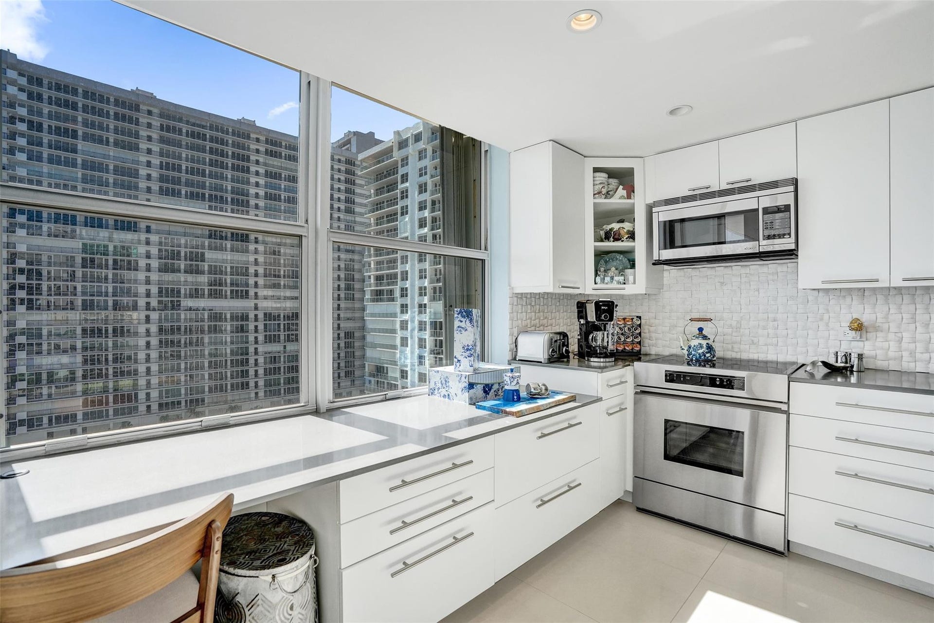 4300 N Ocean Boulevard, #10m, Fort Lauderdale, FL 33308 4300 N Ocean Boulevard, #10m, Fort Lauderdale, FL 33308
