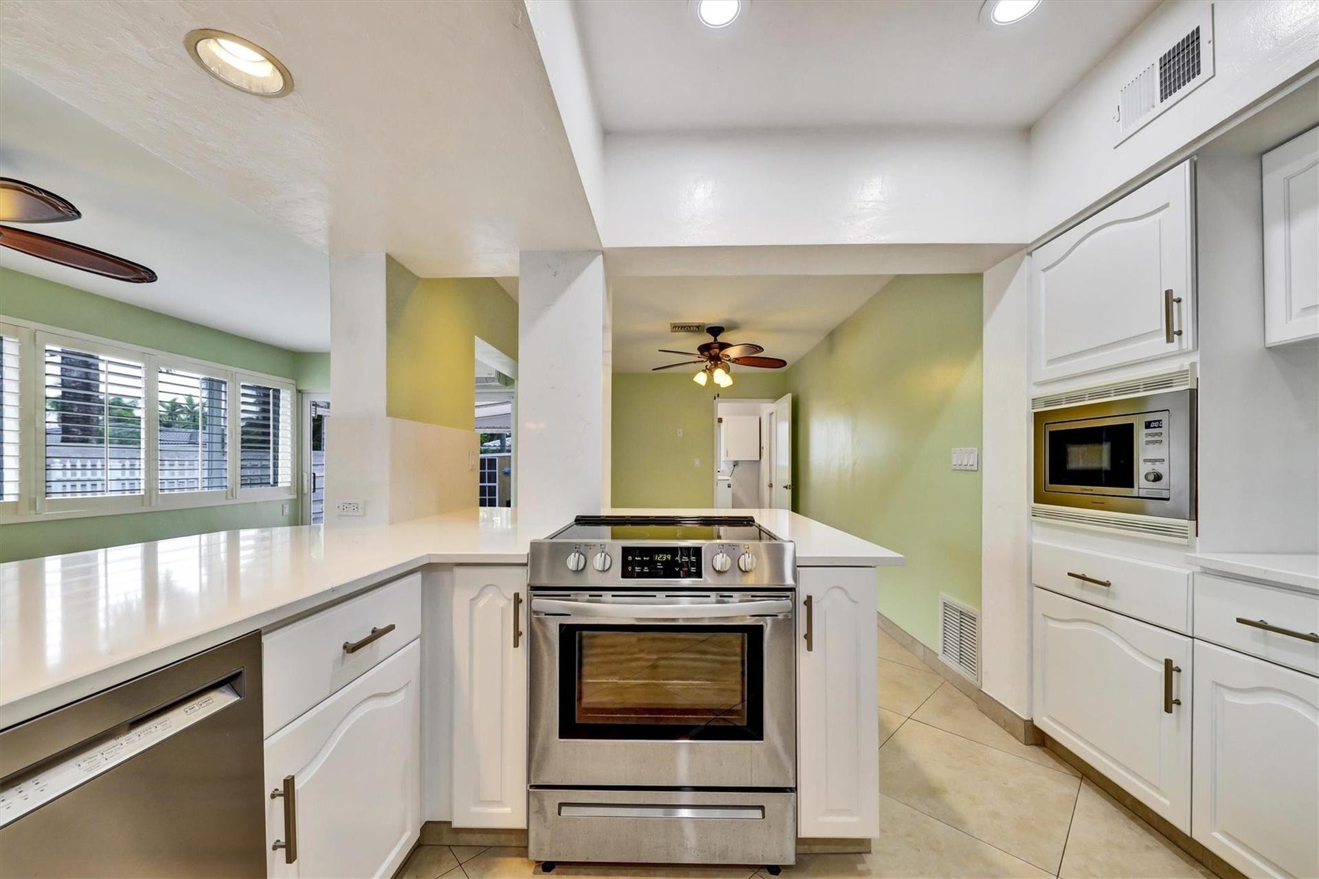 2780 SE 5th Court, Pompano Beach, FL 33062 Photo 8