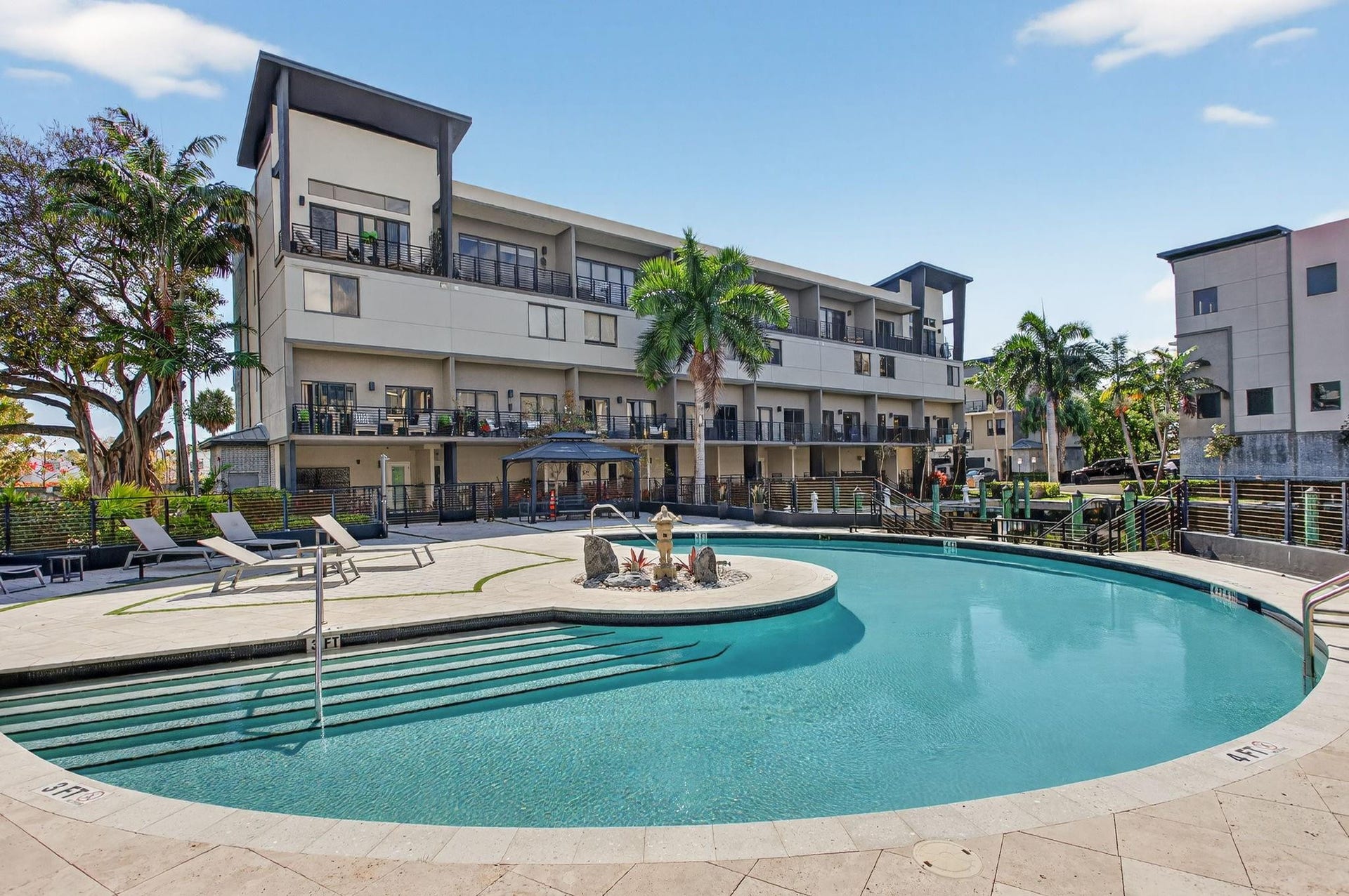 196 SE 4th Terrace, #K-1, Pompano Beach, FL 33060
