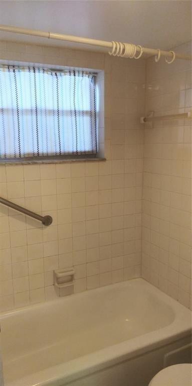 9340 Lagoon Place, #302, Davie, Davie, FL 33324 Photo 11
