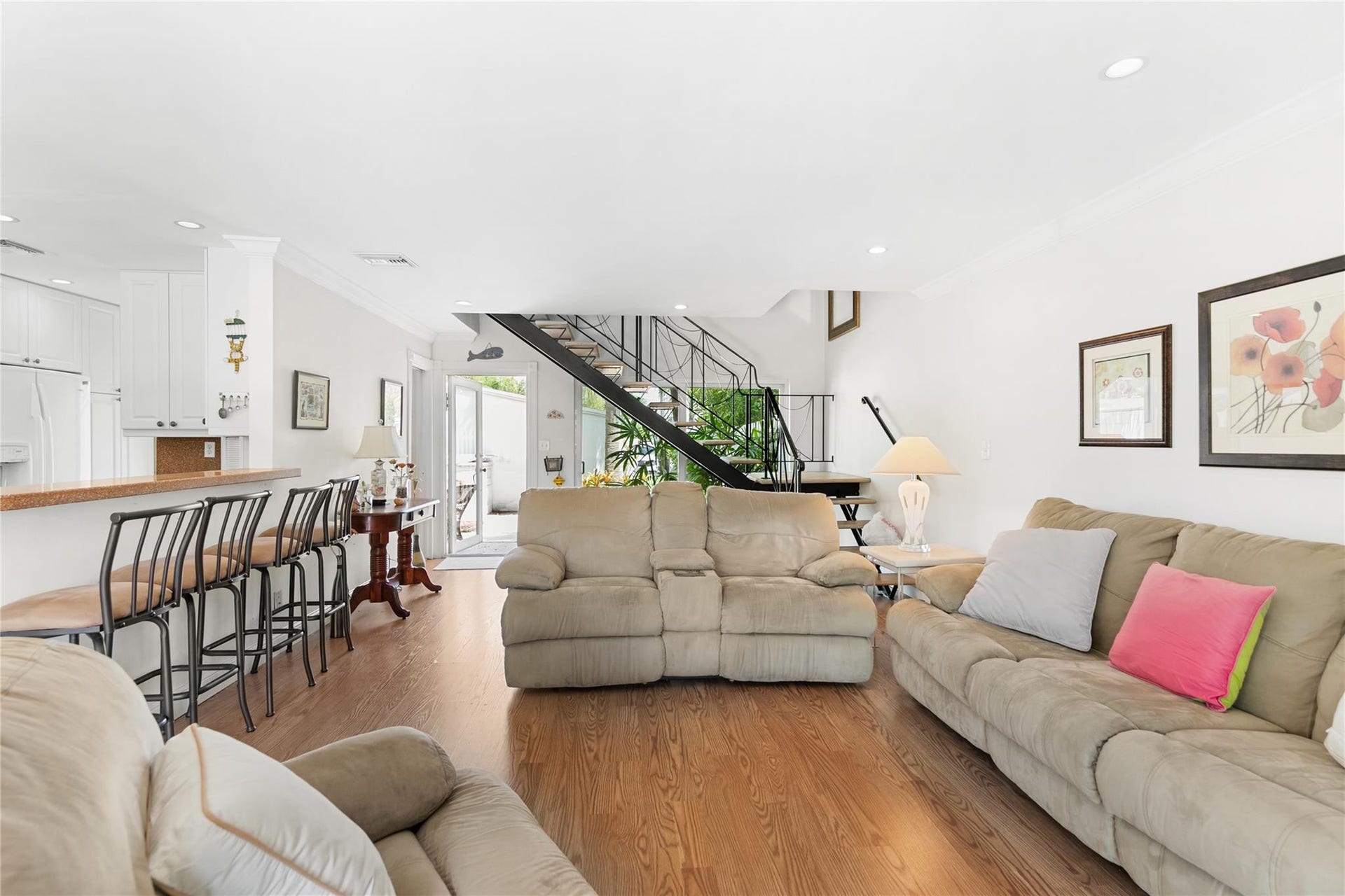 17 Middlesex, #17, Wilton Manors, FL 33305 17 Middlesex, #17, Wilton Manors, FL 33305