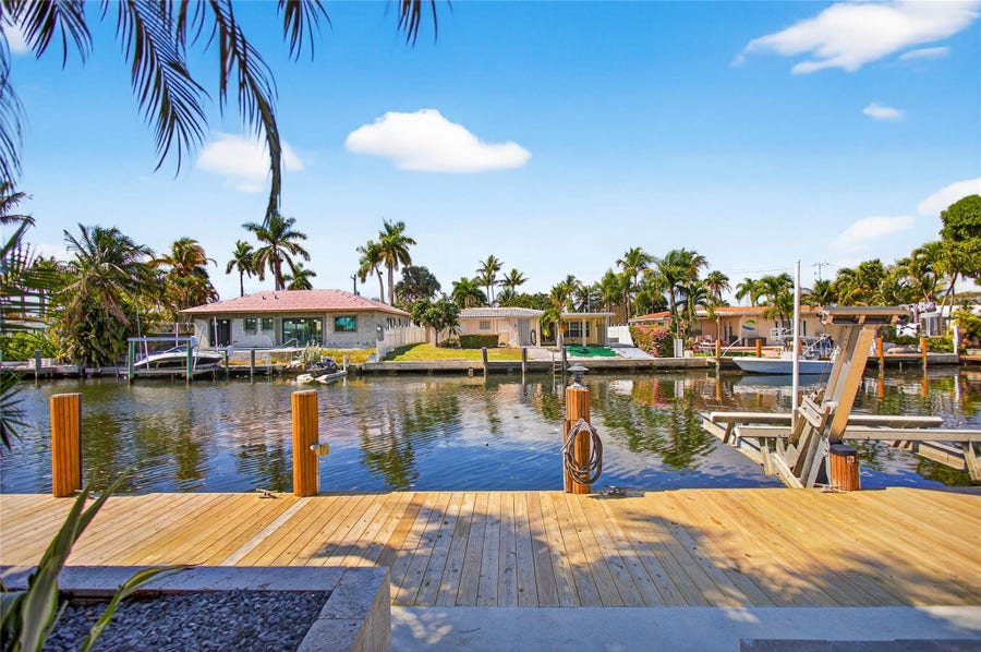 Property photo for 601 SE 5th Terrace, Pompano Beach, FL