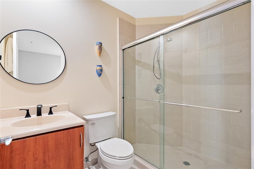 2633 NE 14th Avenue, #112, Wilton Manors, FL 33334 Photo 18