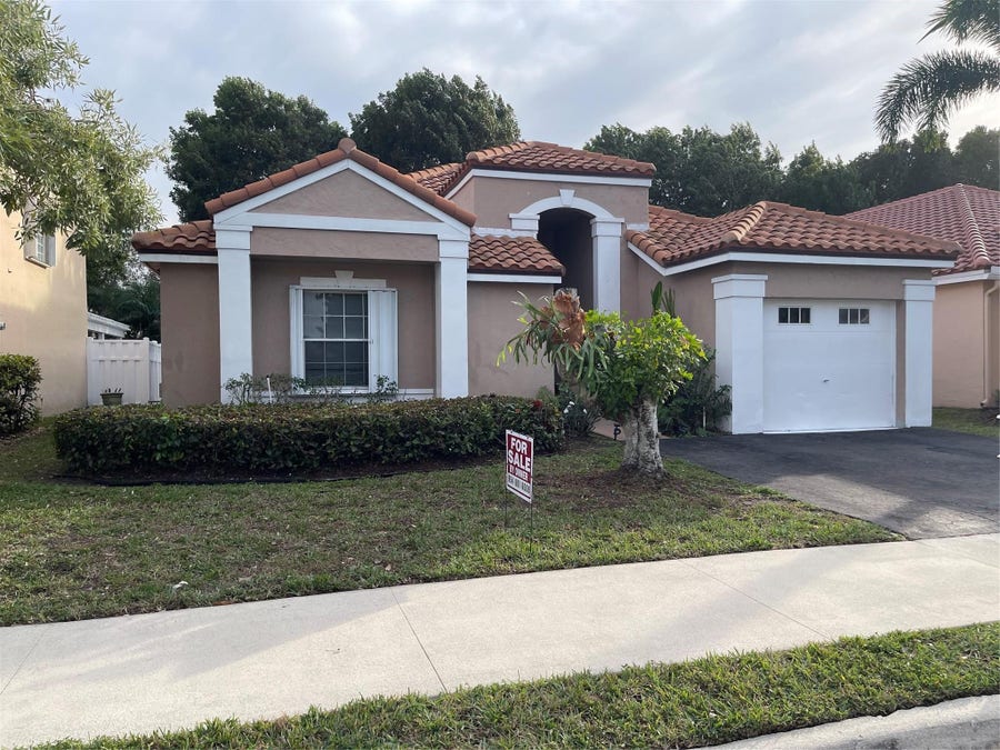 Property photo for 480 Somerset Way, Weston, FL