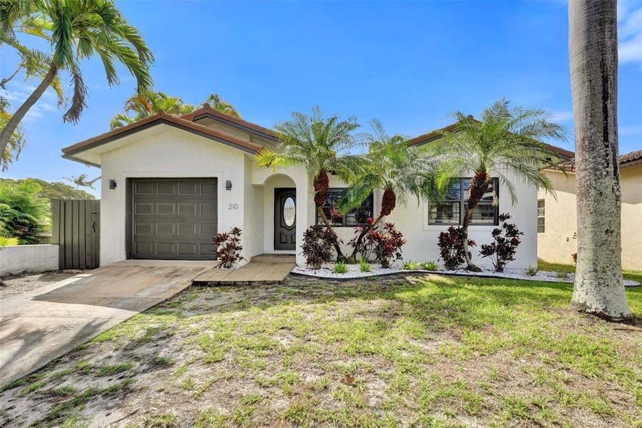 Property photo for 210 SE Park Street, Dania Beach, FL