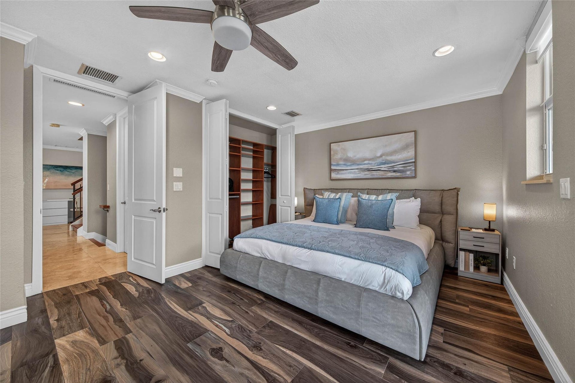 1215 NE 1st Street, Fort Lauderdale, Fort Lauderdale, FL 33301 Bedroom #2 King & Queen Sleeper Sofa
