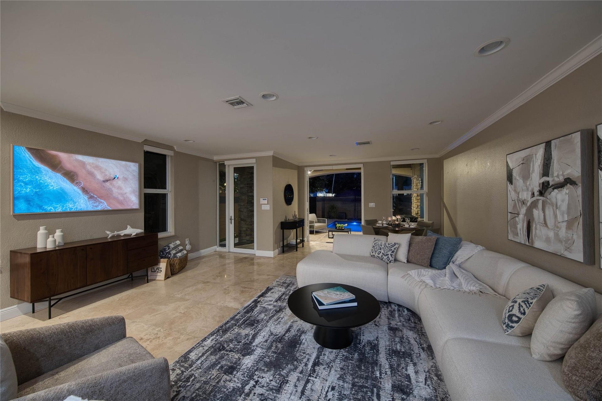1215 NE 1st Street, Fort Lauderdale, Fort Lauderdale, FL 33301 Open layout