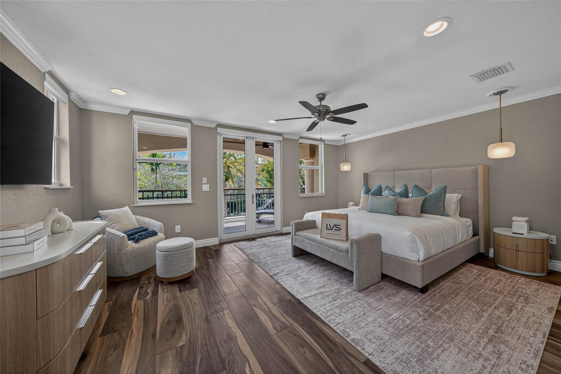 1215 NE 1st Street, Fort Lauderdale, Fort Lauderdale, FL 33301 Primary Bedroom with King Bed, En Suite Bathroom & Expansive Balcony