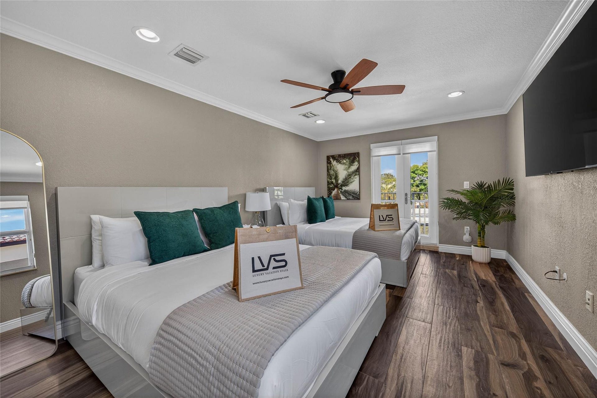 1215 NE 1st Street, Fort Lauderdale, Fort Lauderdale, FL 33301 Bedroom #4- 2 Queen Beds & Balcony