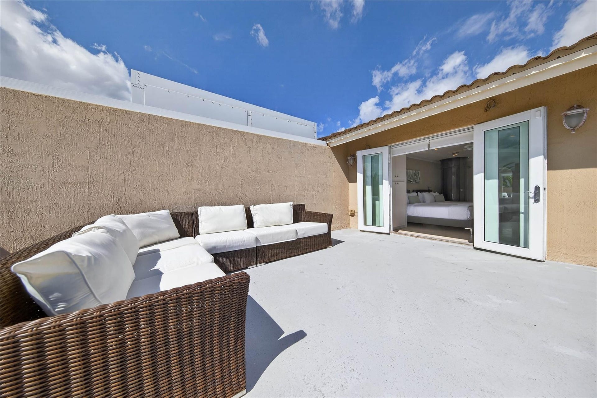 1215 NE 1st Street, Fort Lauderdale, Fort Lauderdale, FL 33301 Rooftop Deck