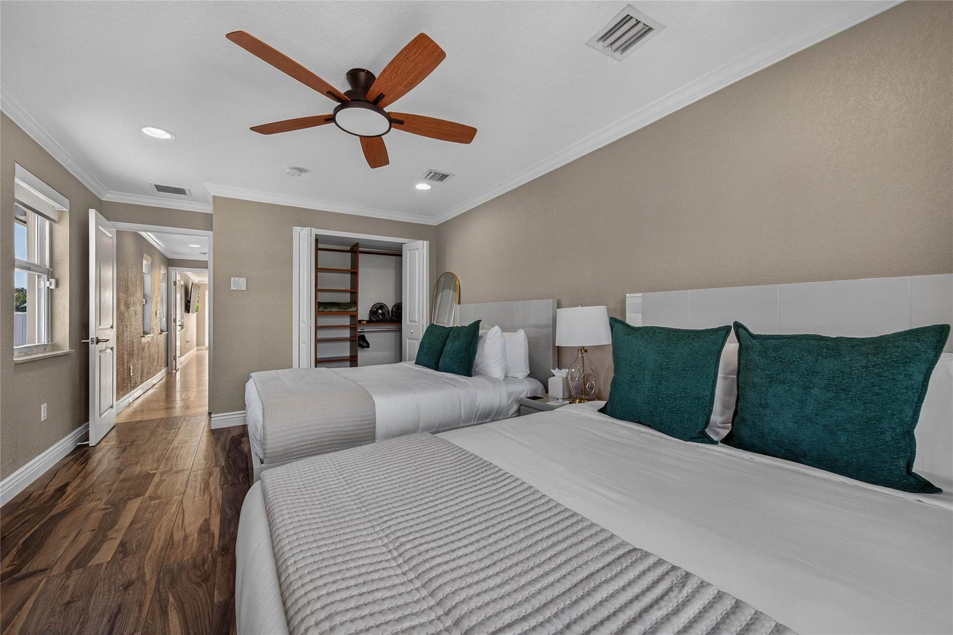1215 NE 1st Street, Fort Lauderdale, Fort Lauderdale, FL 33301 Bedroom #4- 2 Queen Beds & Balcony