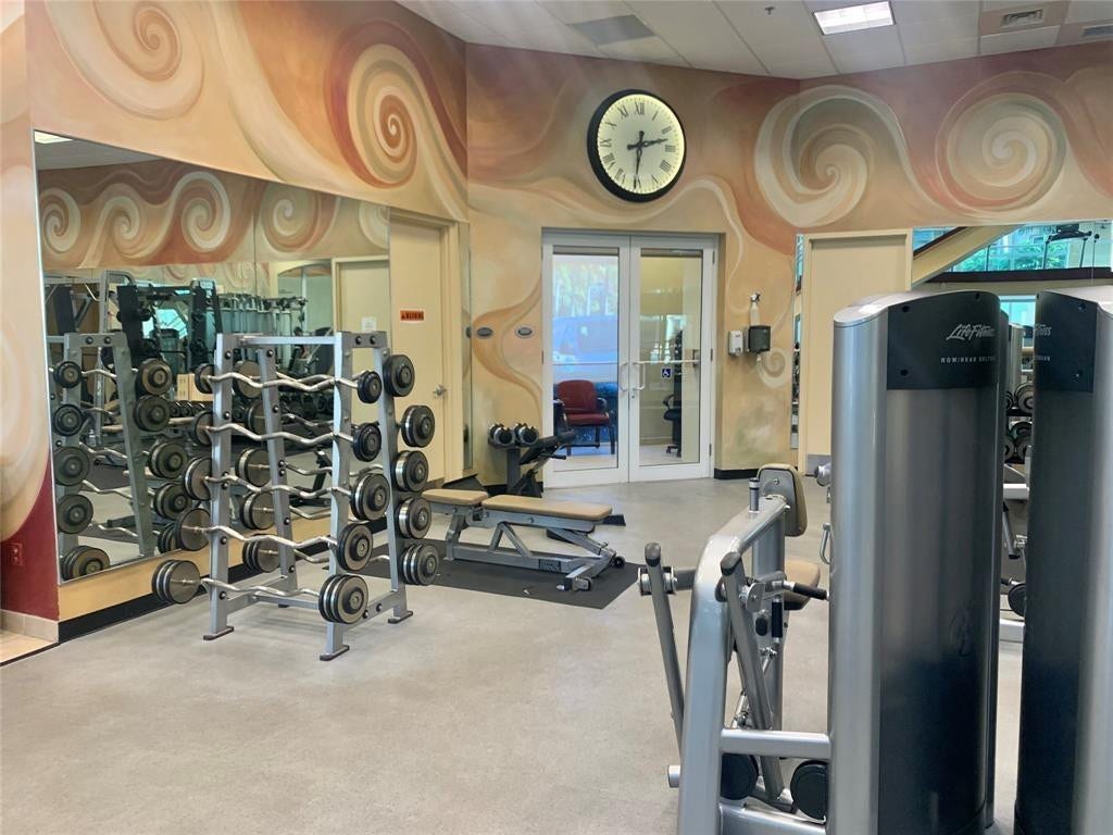 2601 NE 14th Avenue, #401, Wilton Manors, FL 33334 gym