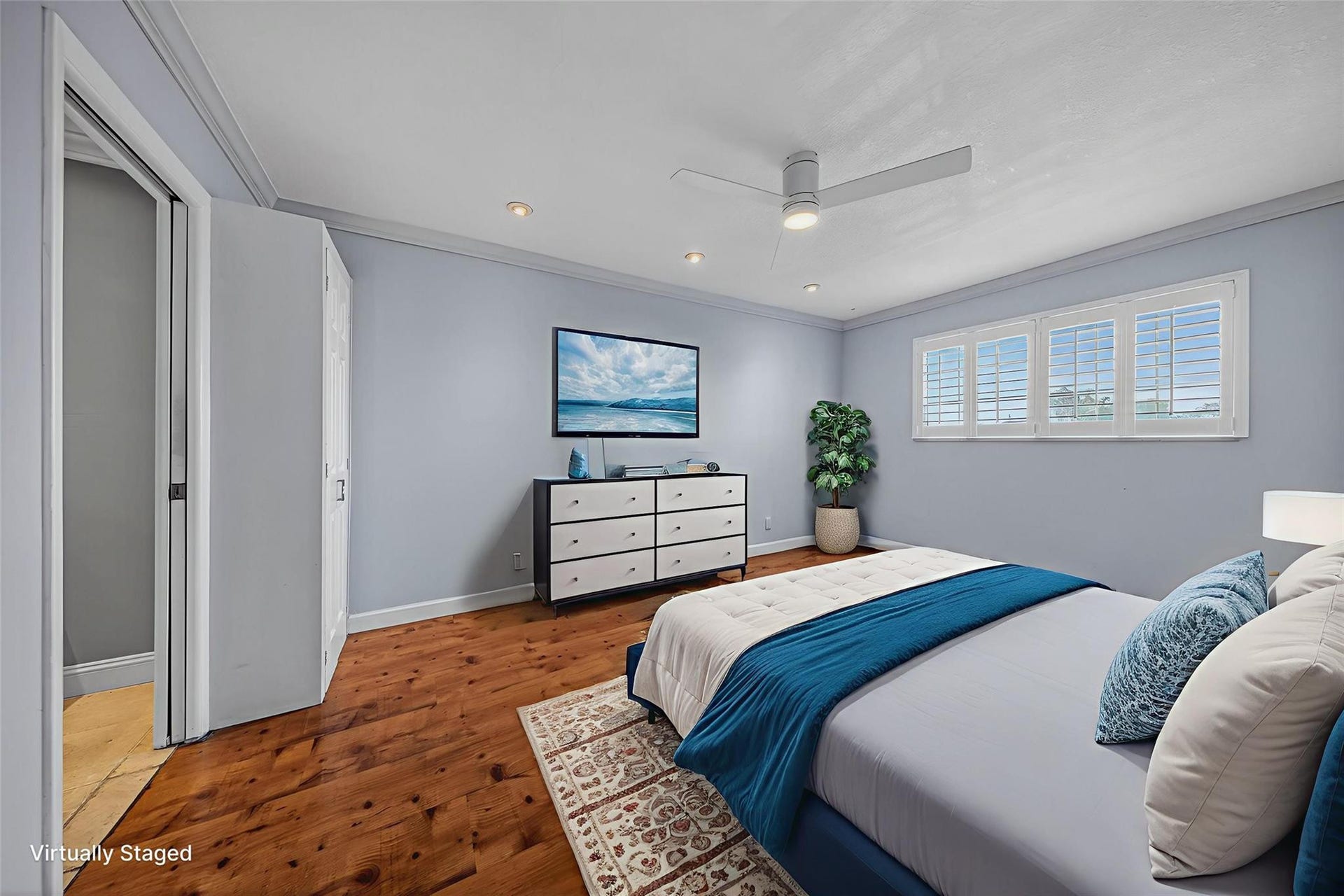 3004 NE 5th Terrace, #305-C, Wilton Manors, FL 33334 Virtually Staged