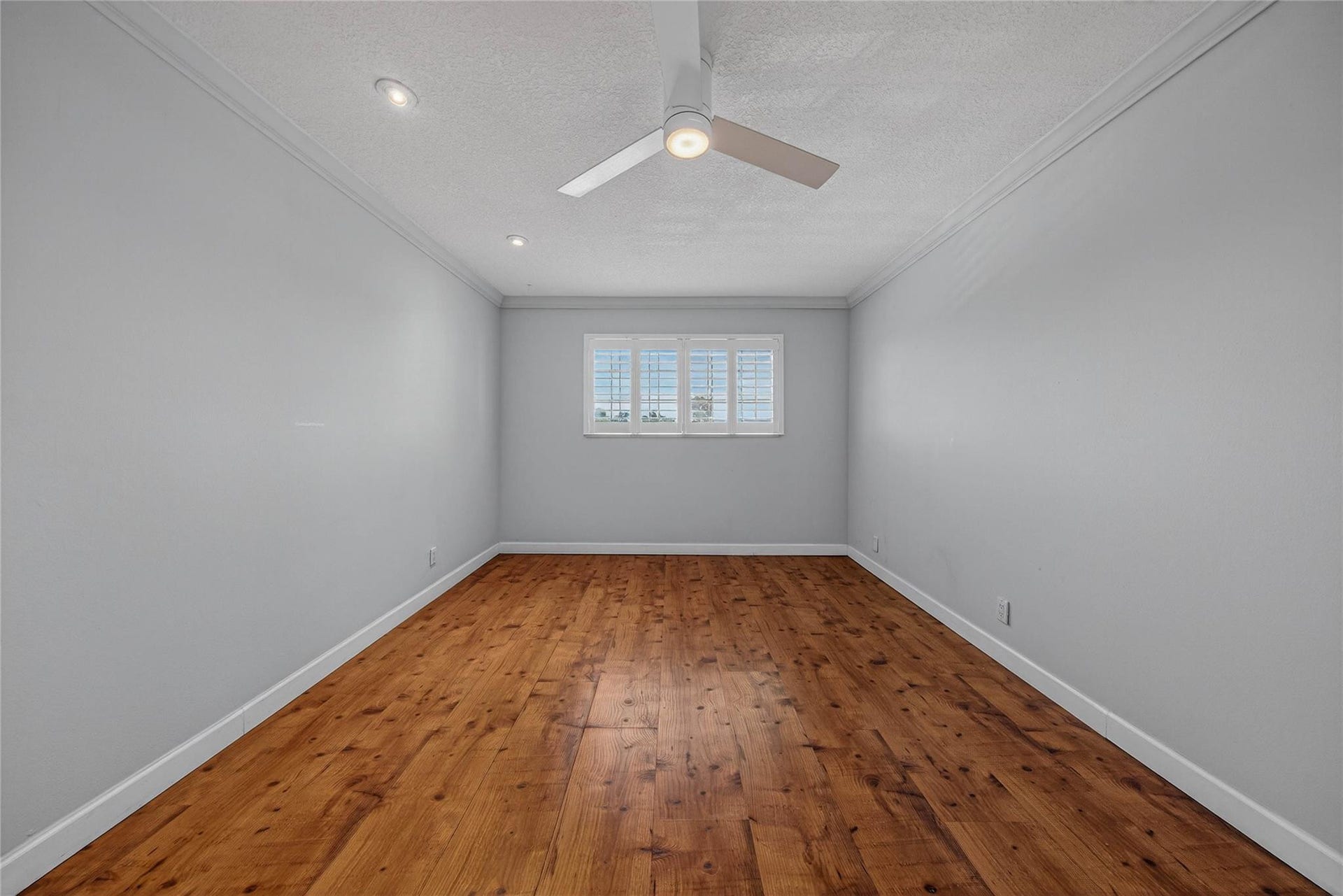 3004 NE 5th Terrace, #305-C, Wilton Manors, FL 33334 Photo 21