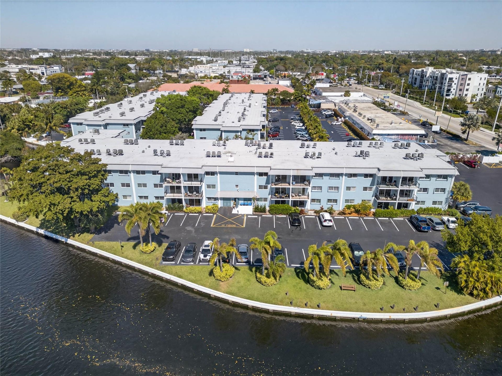 3004 NE 5th Terrace, #305-C, Wilton Manors, FL 33334 Photo 40