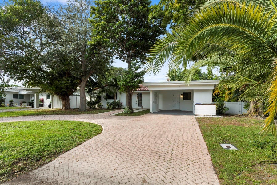 Property photo for 715 NE 25th Avenue, Pompano Beach, FL