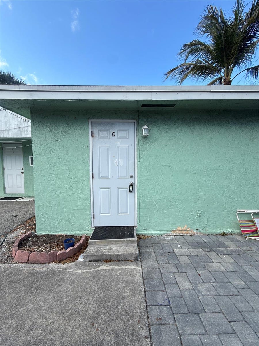 Property photo for 299 SE 12th Avenue, Deerfield Beach, FL