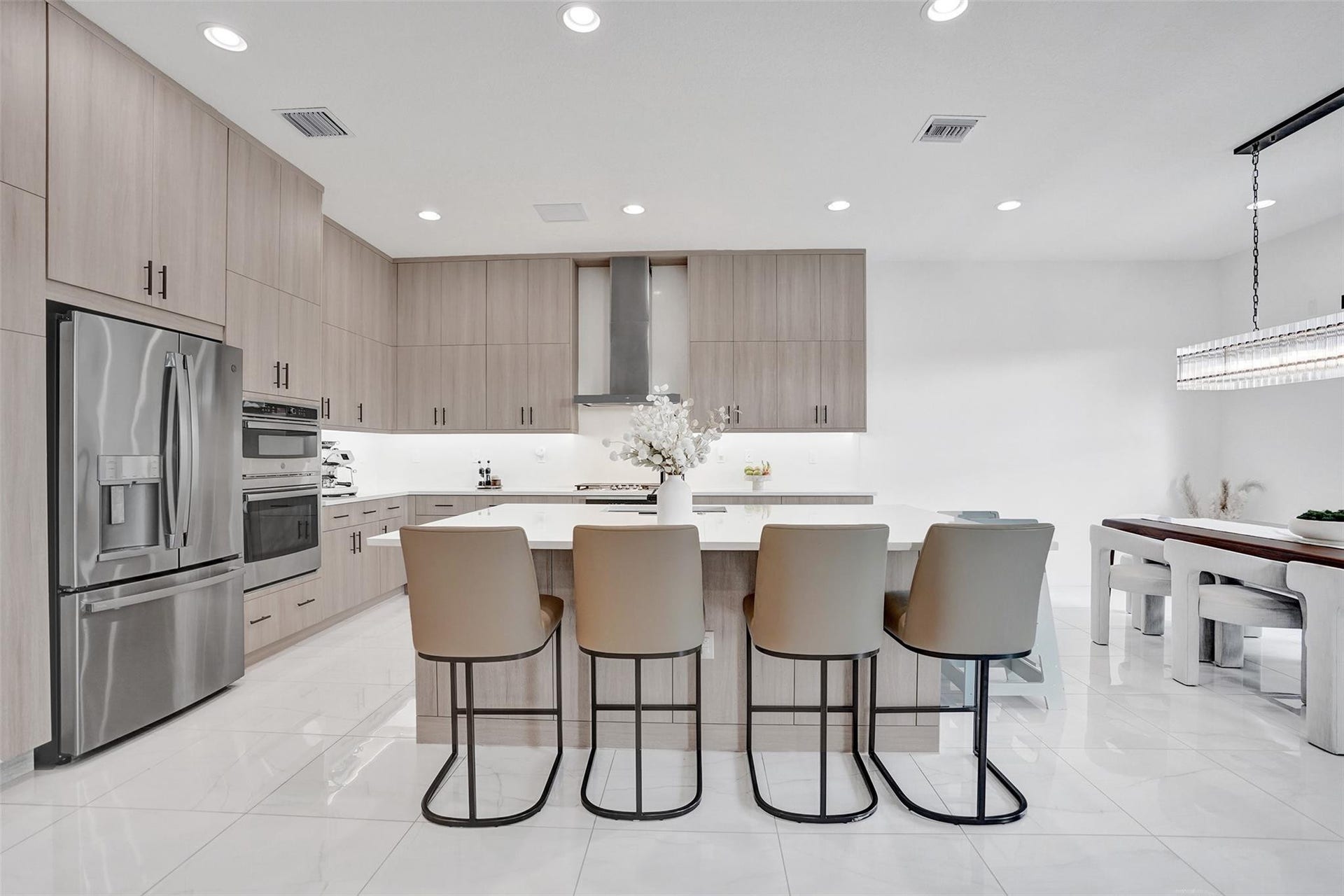 20044 Hirono Lane, Boca Raton, FL 33434 20044 Hirono Lane, Boca Raton, FL 33434
