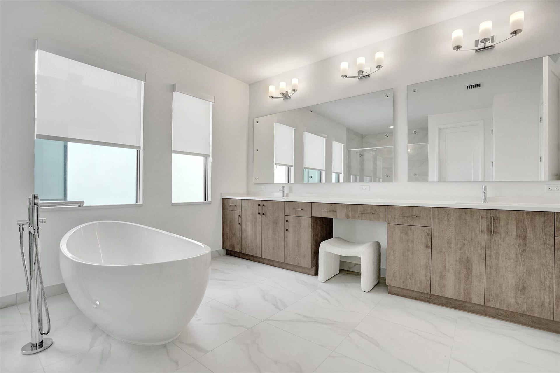 20044 Hirono Lane, Boca Raton, FL 33434 20044 Hirono Lane, Boca Raton, FL 33434