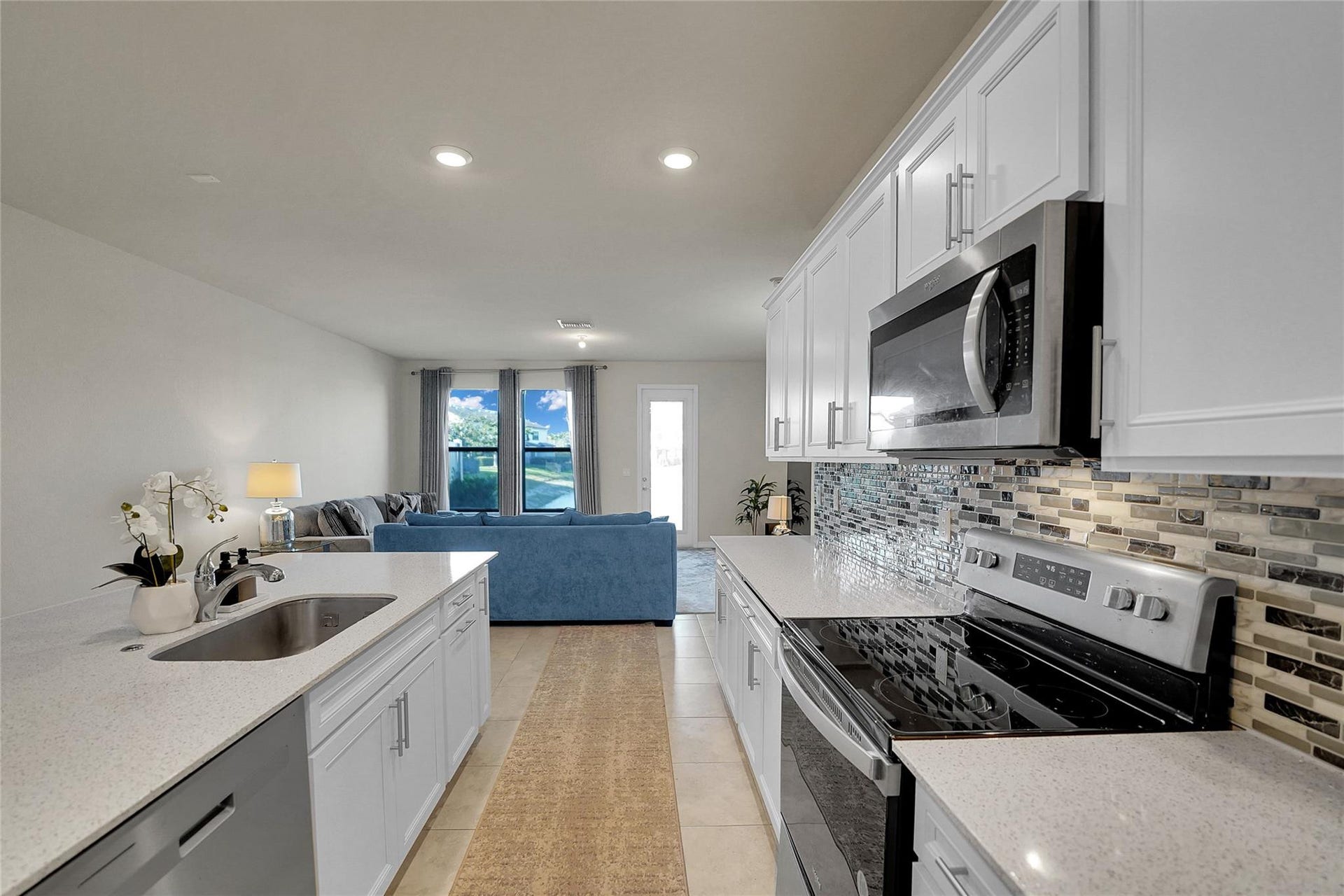 2293 S Appleton Circle, Oakland Park, FL 33309 2293 S Appleton Circle, Oakland Park, FL 33309