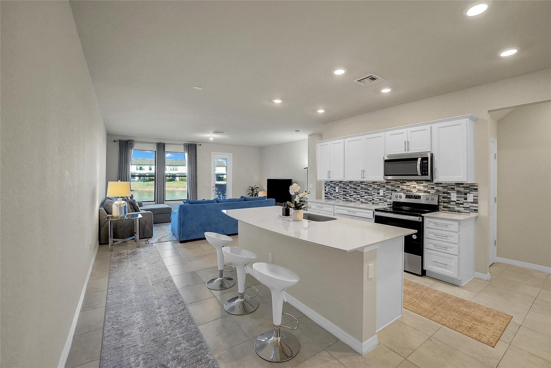 2293 S Appleton Circle, Oakland Park, FL 33309 2293 S Appleton Circle, Oakland Park, FL 33309