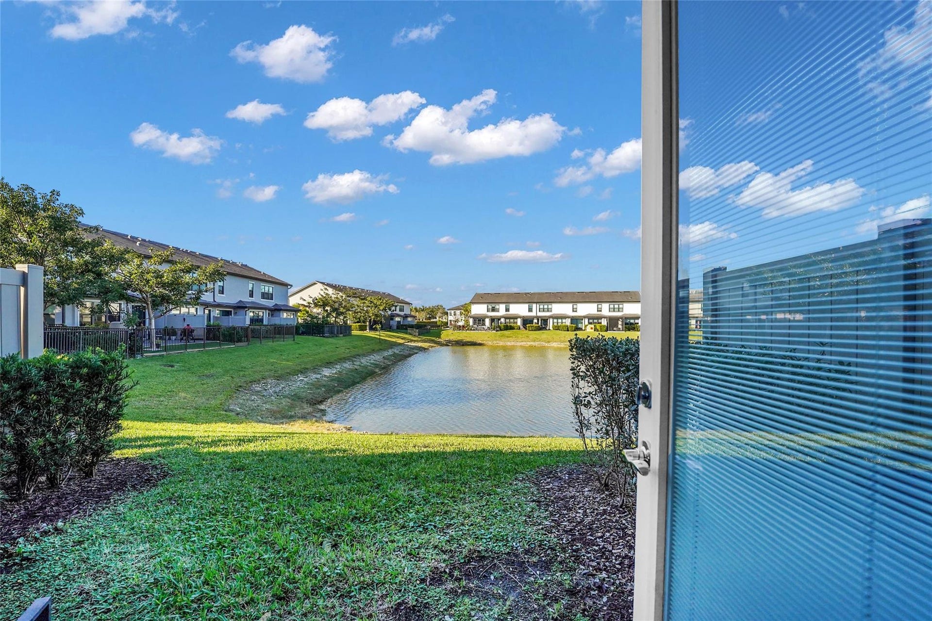 2293 S Appleton Circle, Oakland Park, FL 33309 2293 S Appleton Circle, Oakland Park, FL 33309