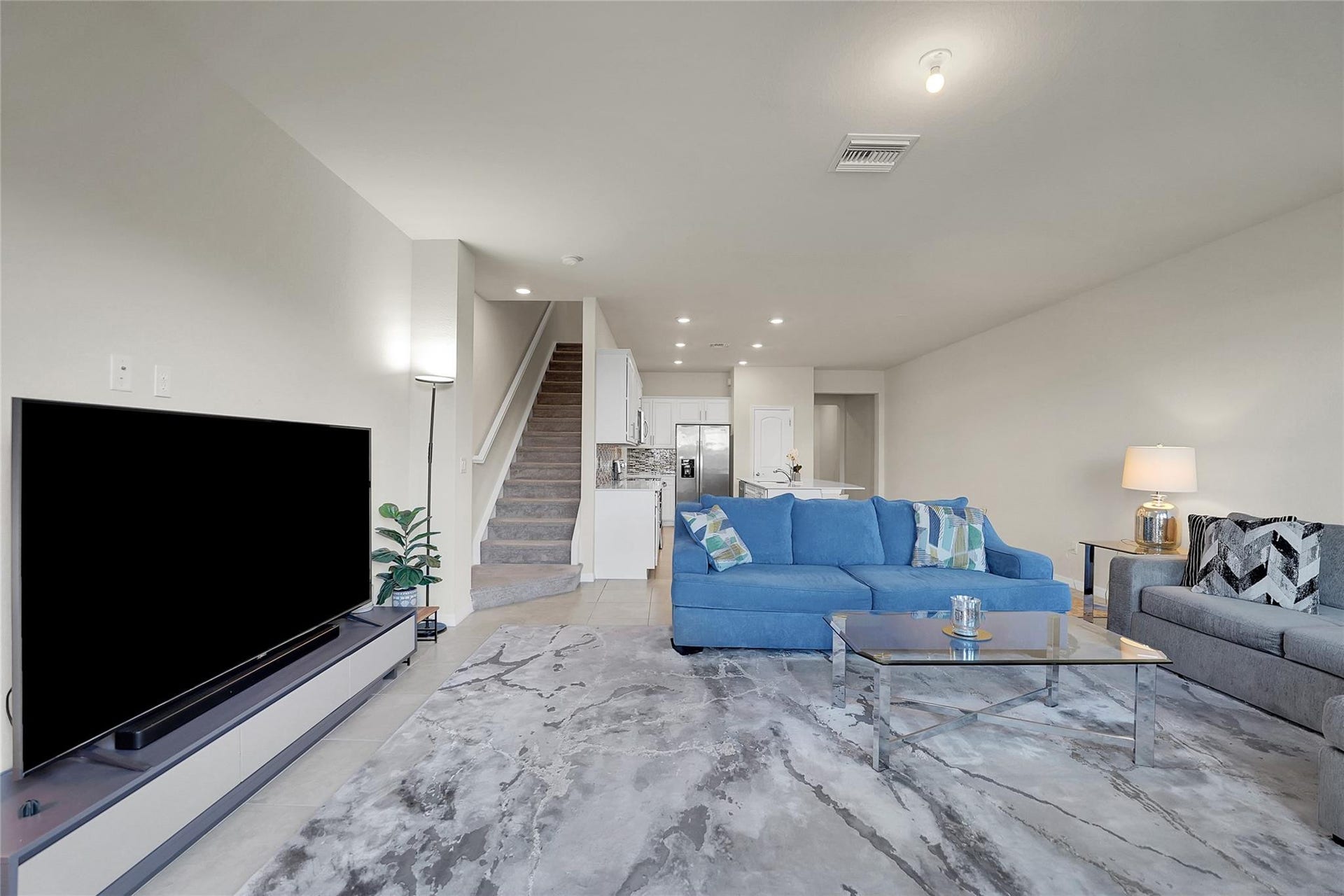 2293 S Appleton Circle, Oakland Park, FL 33309 2293 S Appleton Circle, Oakland Park, FL 33309