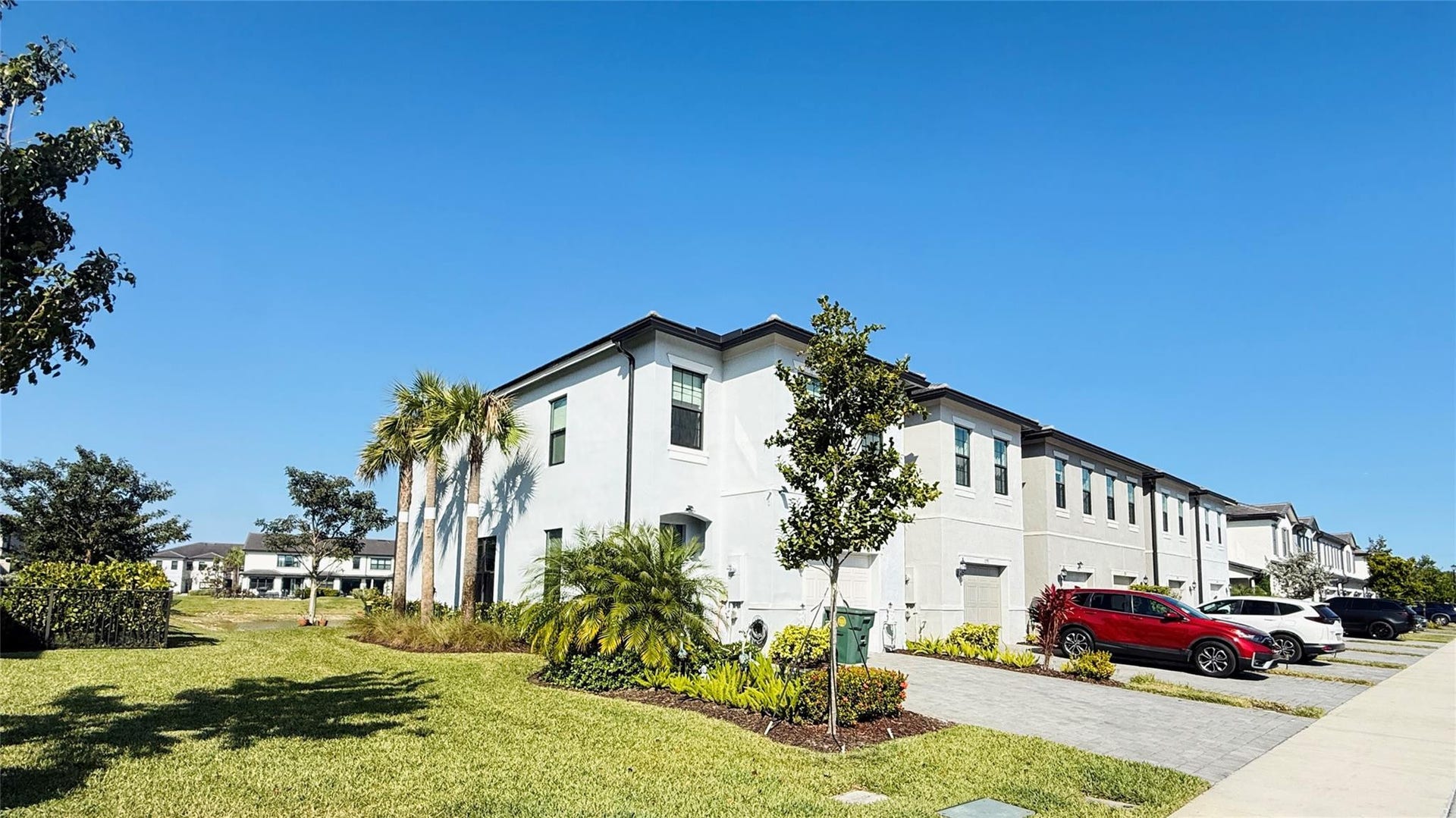 2293 S Appleton Circle, Oakland Park, FL 33309 2293 S Appleton Circle, Oakland Park, FL 33309