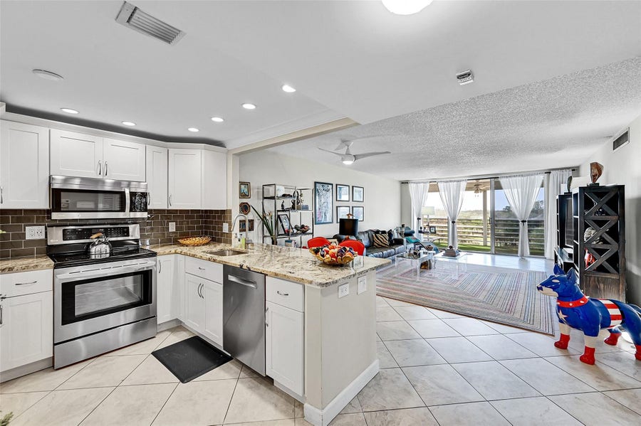 Property photo for 605 Oaks Drive, #701, Pompano Beach, FL