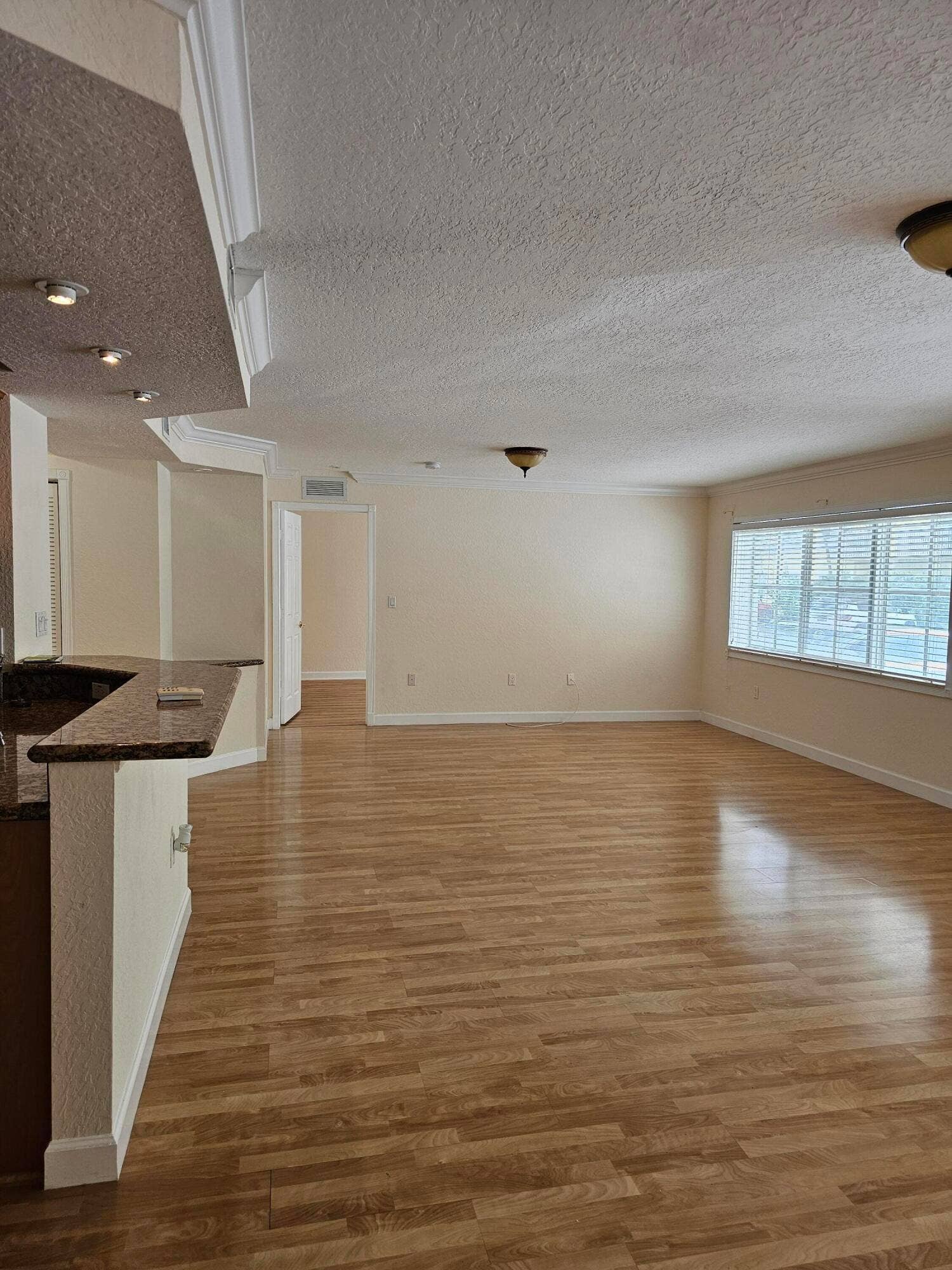 151 NE 16th Avenue, #162, Fort Lauderdale, Fort Lauderdale, FL 33301 Livingrm3