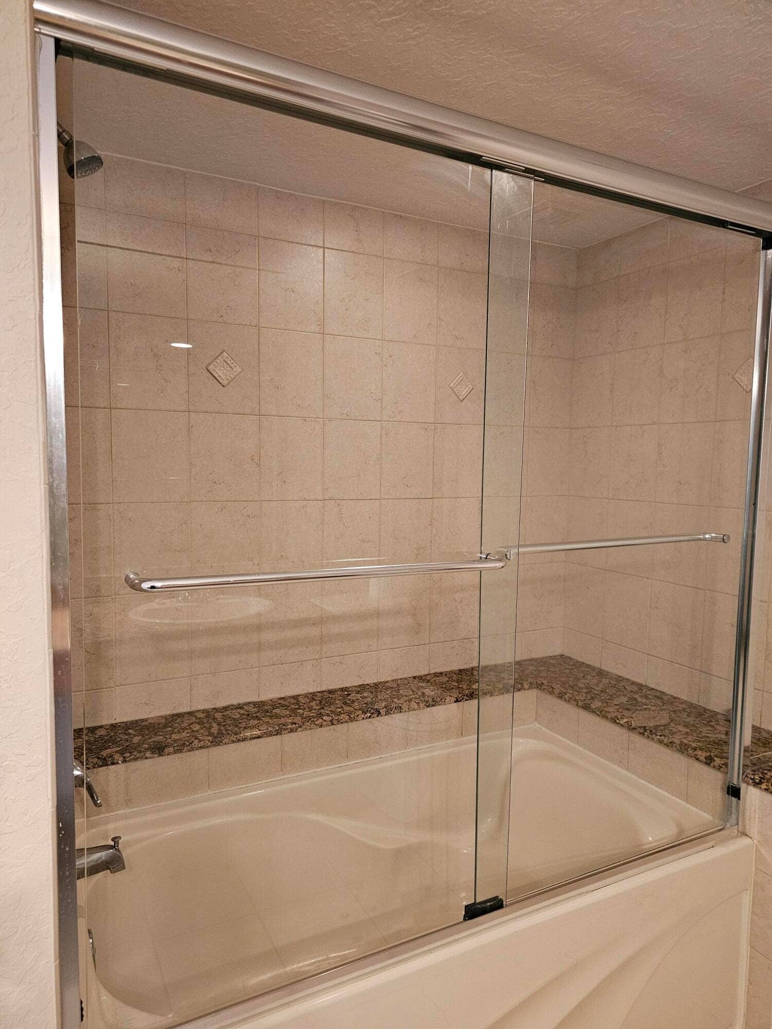 151 NE 16th Avenue, #162, Fort Lauderdale, Fort Lauderdale, FL 33301 Mbathtub