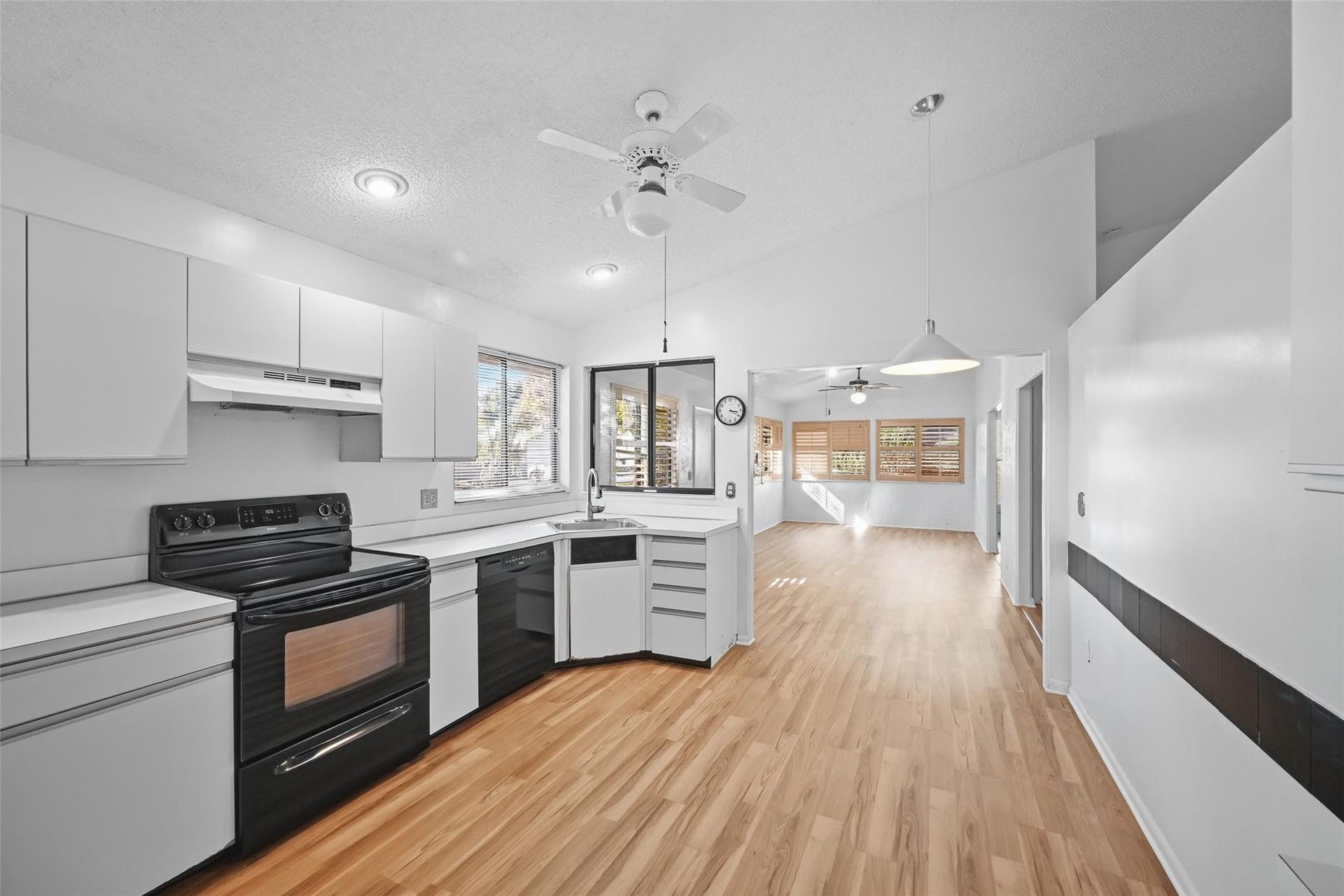 2495 NW 14th Street, Delray Beach, FL 33445 2495 NW 14th Street, Delray Beach, FL 33445