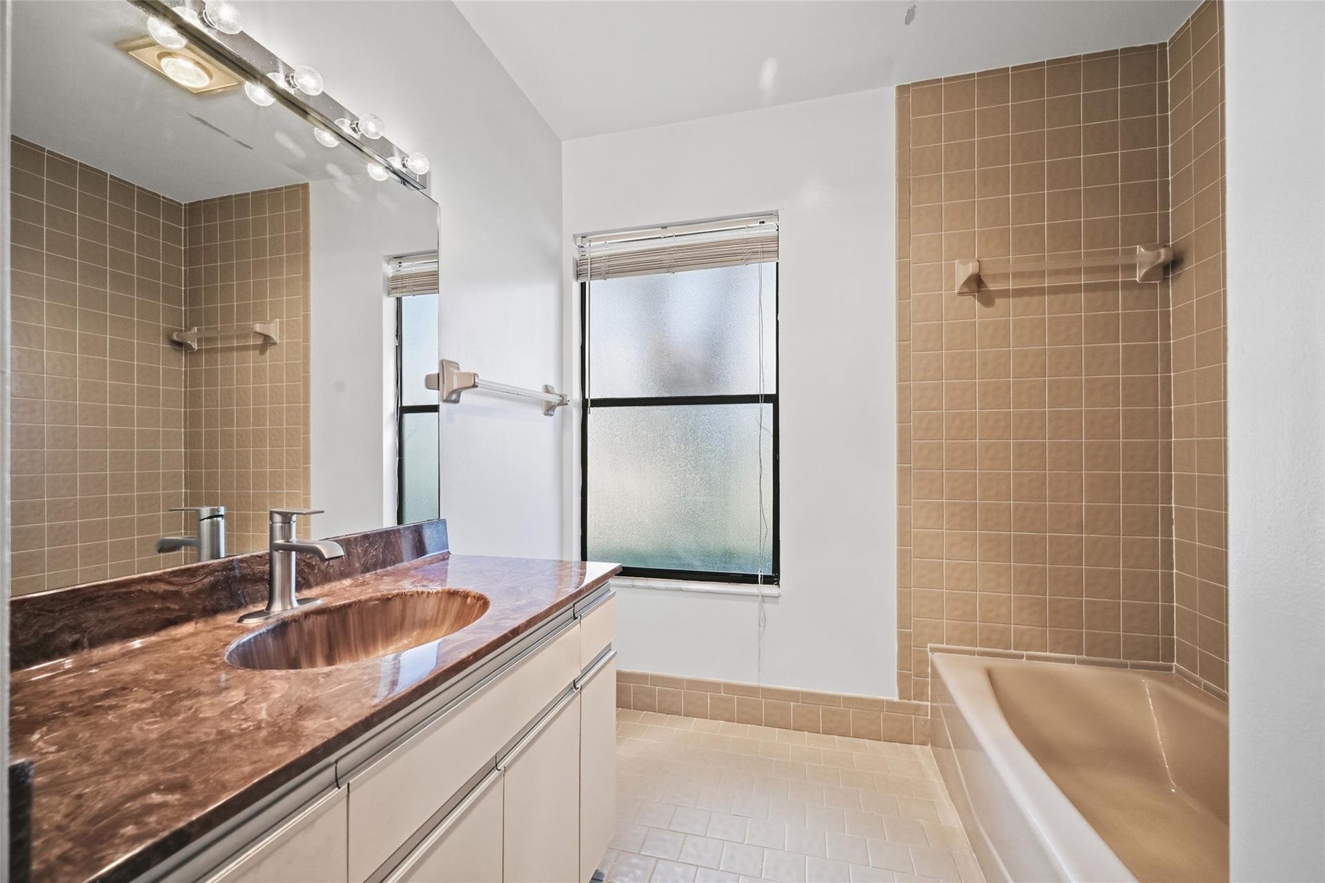 2495 NW 14th Street, Delray Beach, FL 33445 2495 NW 14th Street, Delray Beach, FL 33445