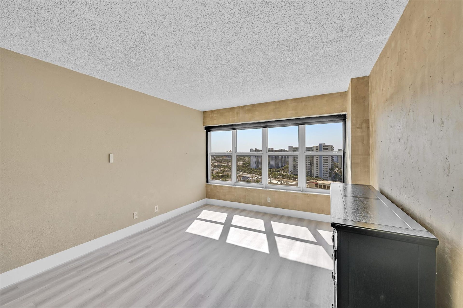 3700 Galt Ocean Drive, #1215, Fort Lauderdale, FL 33308 Bedroom 3