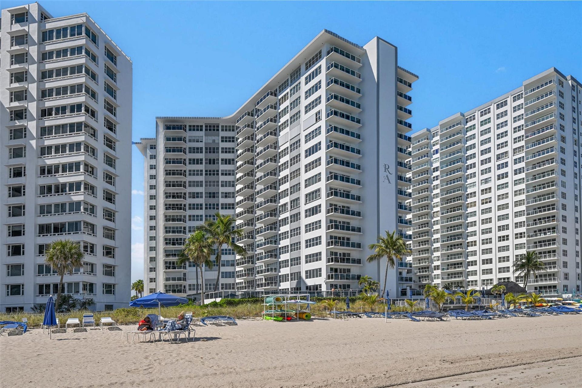 3700 Galt Ocean Drive, #1215, Fort Lauderdale, FL 33308 Walk the Beach every day