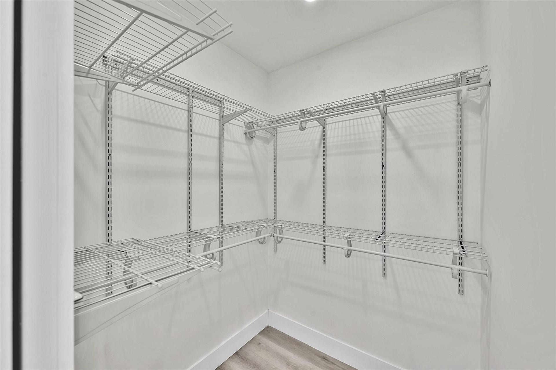 3700 Galt Ocean Drive, #1215, Fort Lauderdale, FL 33308 Primary Walk in closet