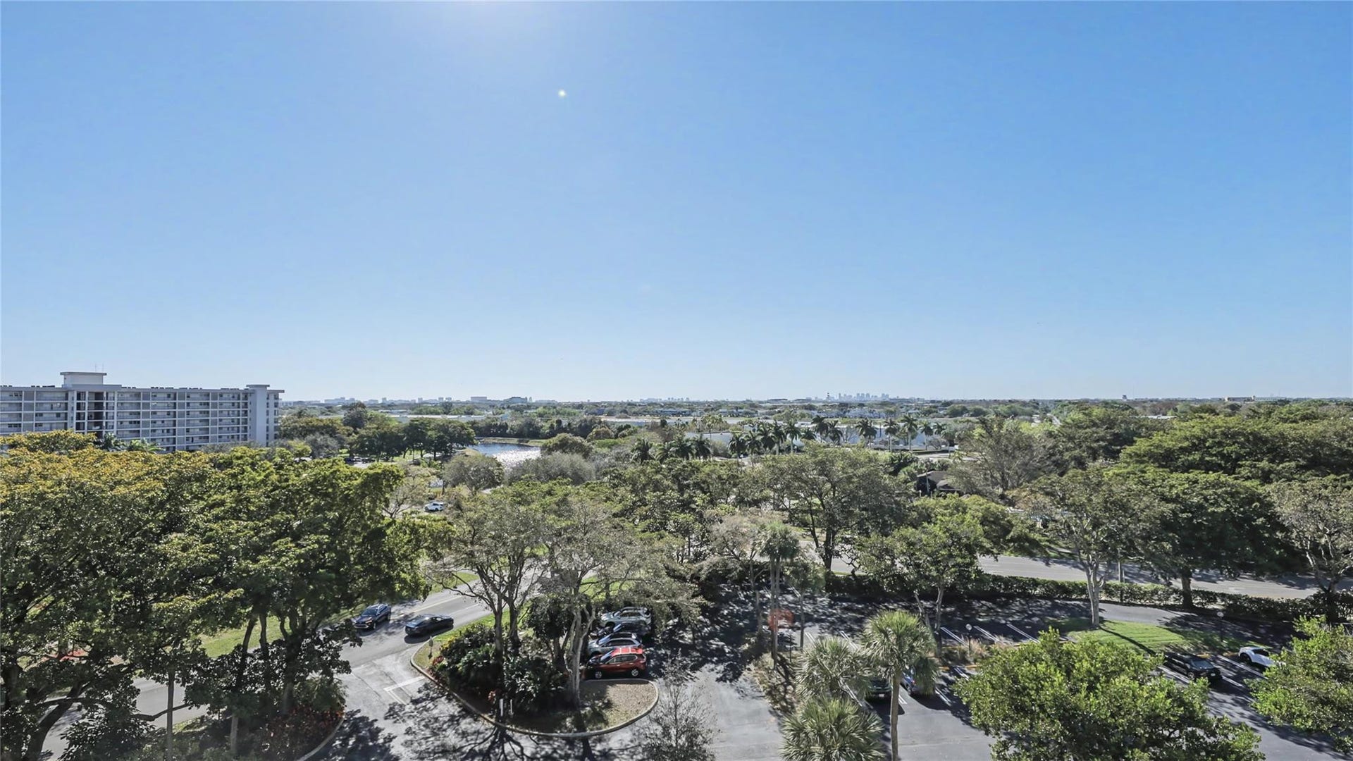 625 Oaks Drive, #808, Pompano Beach, FL 33069 Photo 4