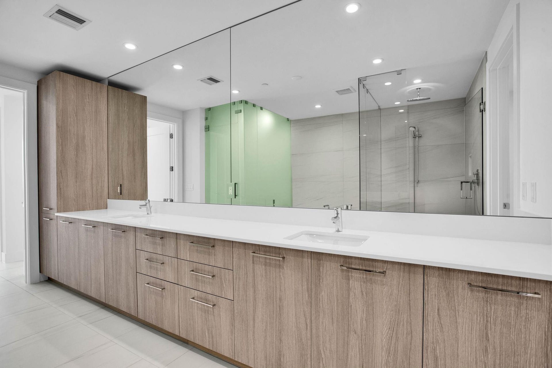 Owners Suite Bath with Dual Vanity