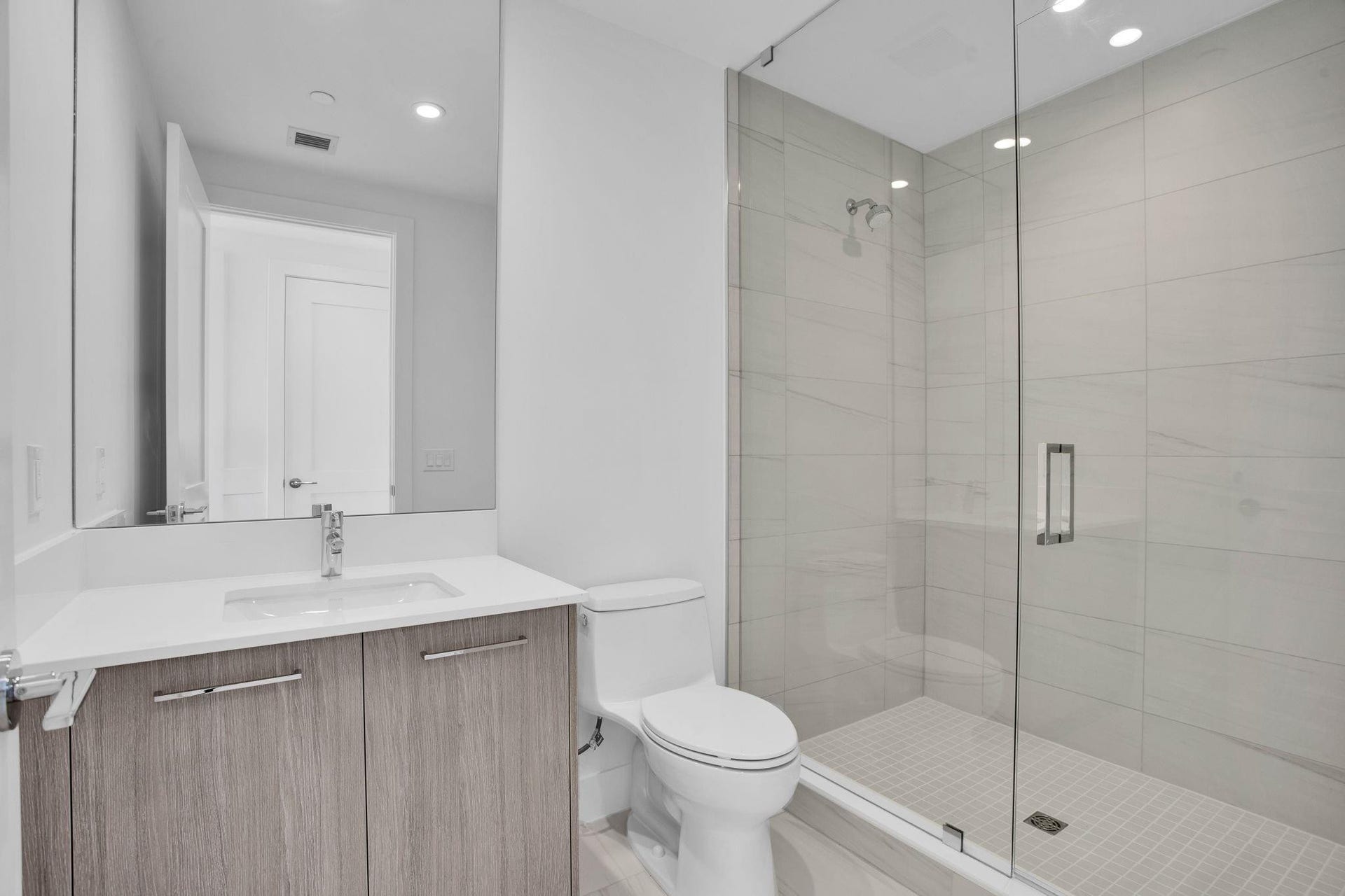 Guet Suite Bath