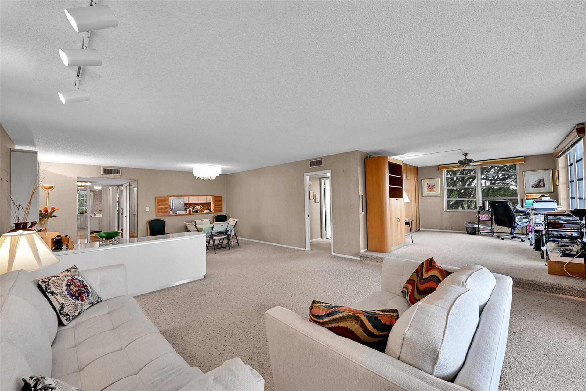 3960 Oaks Clubhouse Drive, #407, Pompano Beach, FL 33069 Photo 7