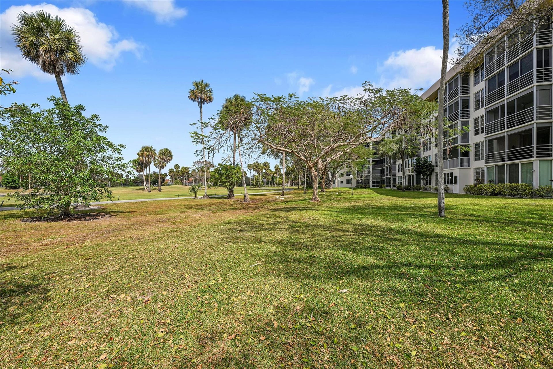 3960 Oaks Clubhouse Drive, #407, Pompano Beach, FL 33069 Photo 32