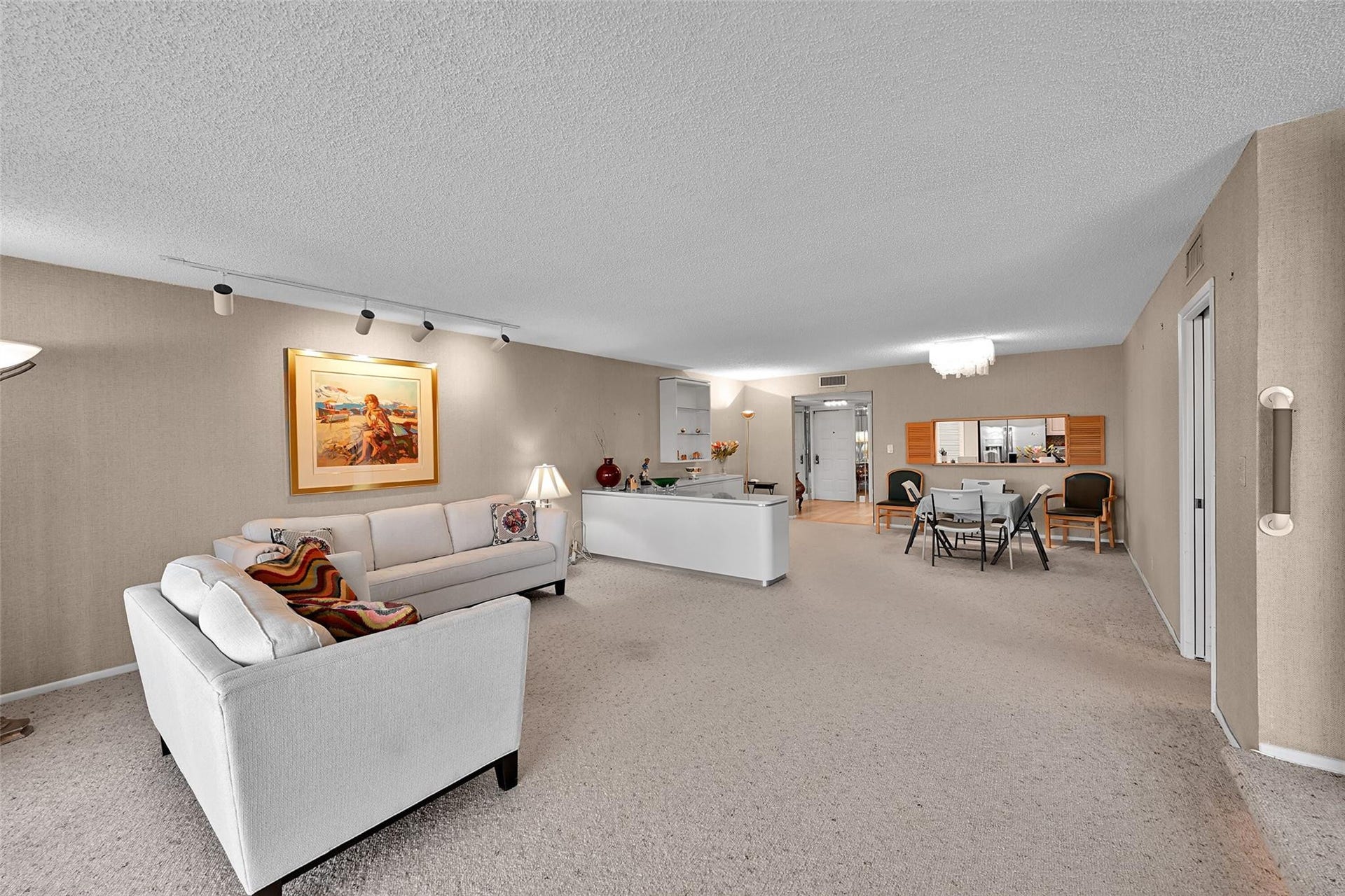 3960 Oaks Clubhouse Drive, #407, Pompano Beach, FL 33069 Photo 6