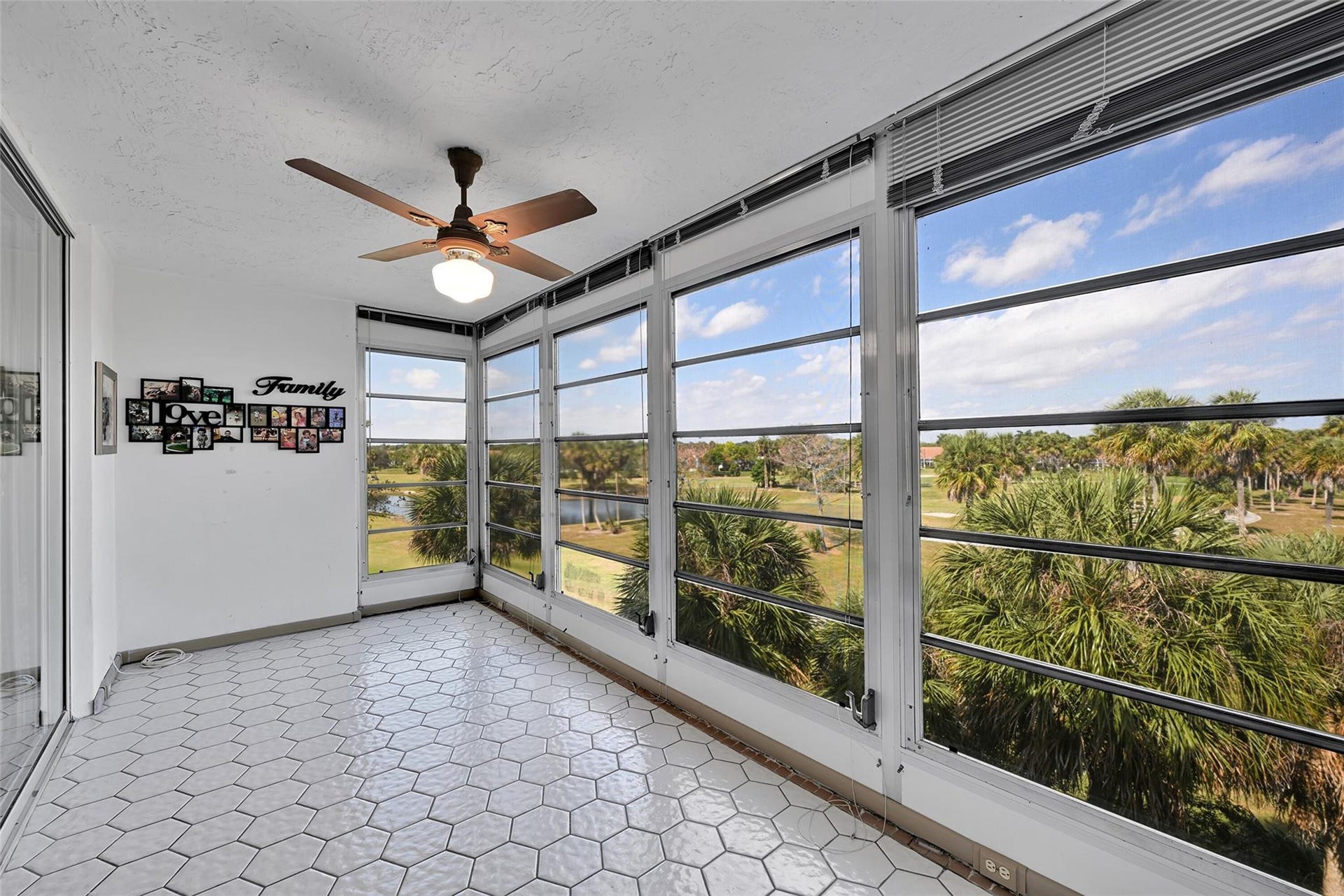 3960 Oaks Clubhouse Drive, #407, Pompano Beach, FL 33069 Photo 17
