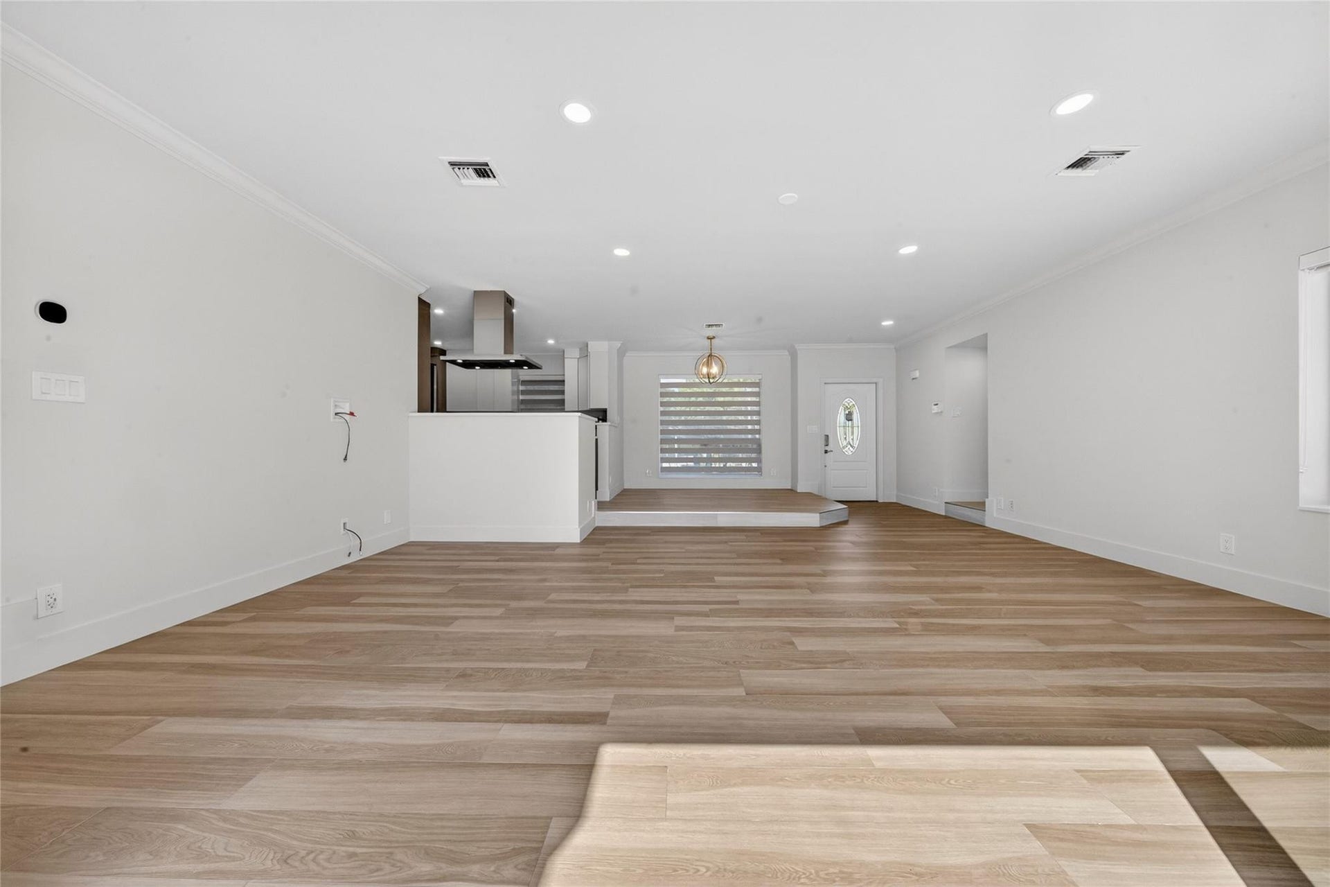 1762 NE 38th Street, Oakland Park, FL 33334