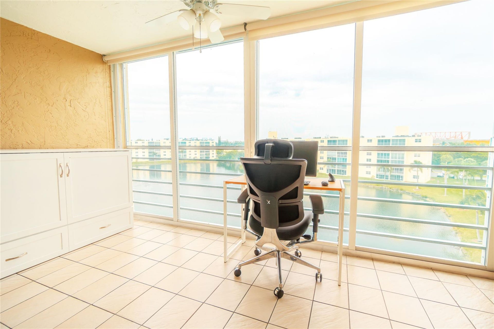 131 SE 3rd Avenue, #608, Dania Beach, FL 33004