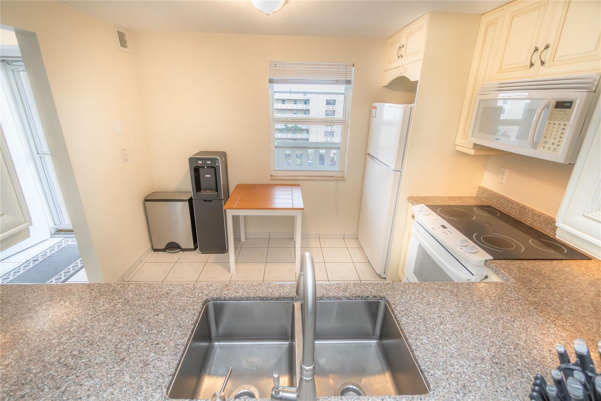 131 SE 3rd Avenue, #608, Dania Beach, FL 33004