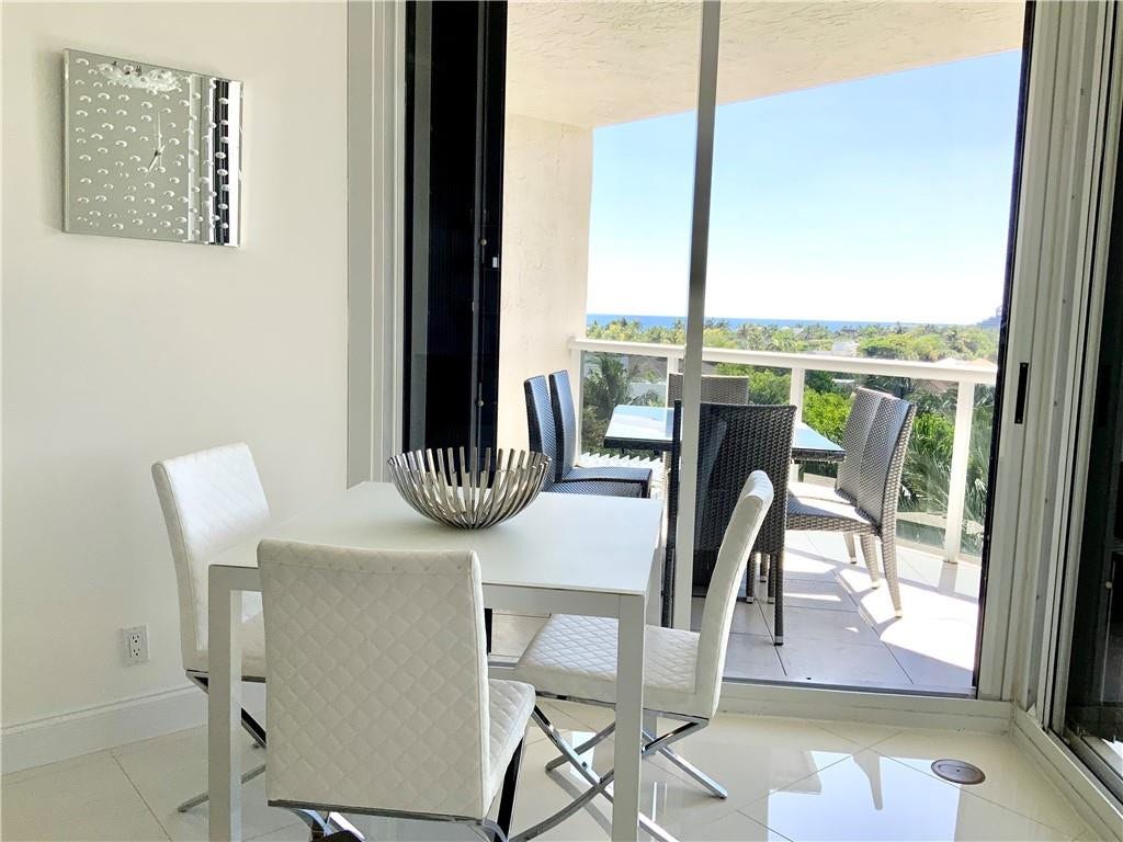 3100 N Ocean Boulevard, #606, Fort Lauderdale, Fort Lauderdale, FL 33308 Eat-in kitchen